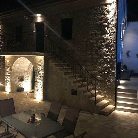 Villa Charonia Spanokhórion エクステリア 写真