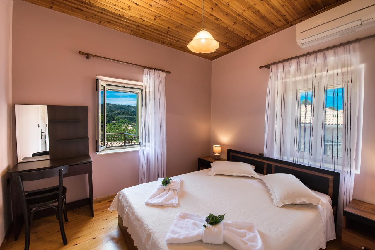 Villa Charonia Spanokhórion エクステリア 写真
